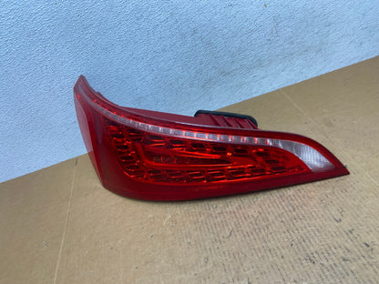 2009 to 2012 Audi Q5 Left Driver LH Side Tail light AE0670 LK1