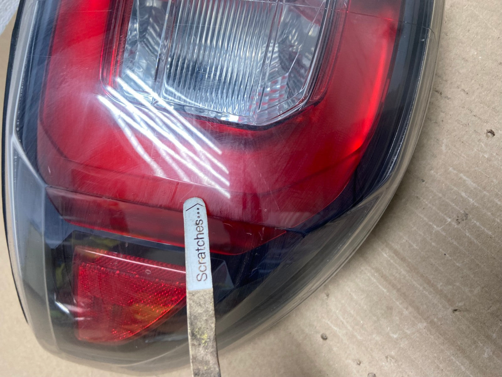 2013 to 2016 GMC Acadia Left Driver LH Side Tail Light AE9461 LK3