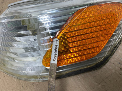 2000 - 2001 Toyota Camry Front Left Driver Lh Turn Signal AE7112 DW3