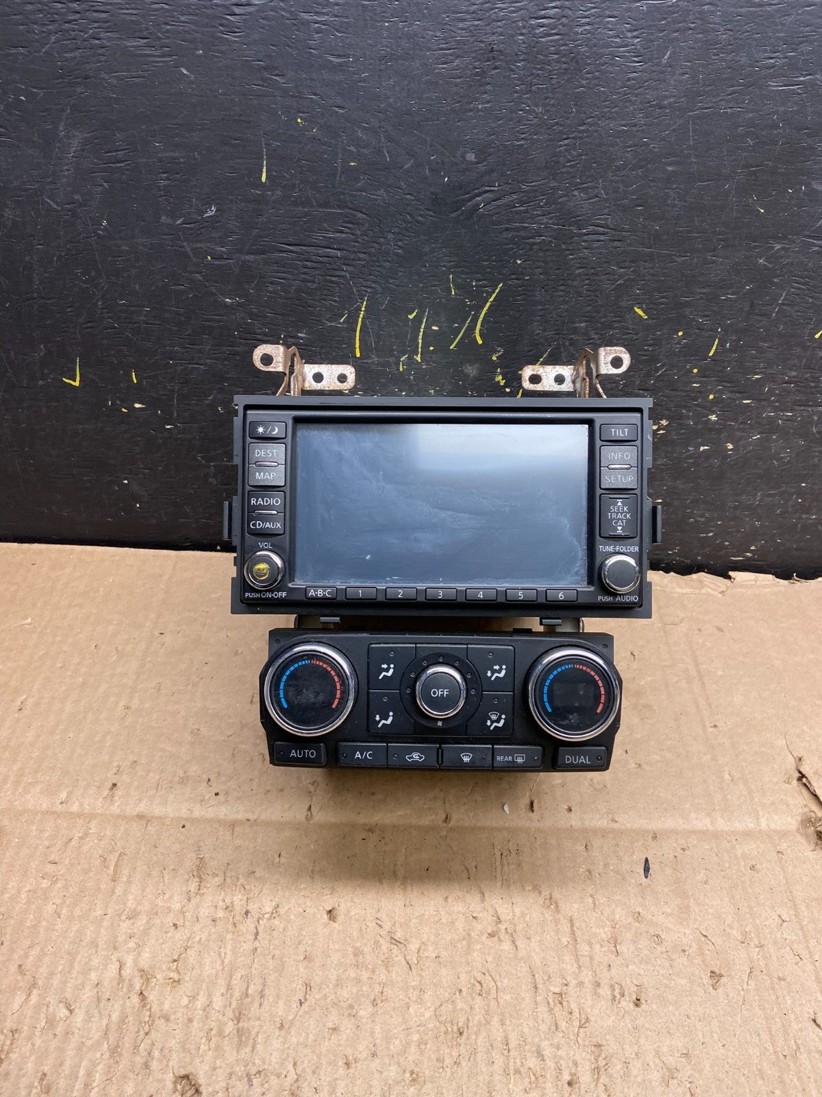 2007 to 2009 Nissan Altima Radio Cd Mp3 Player AUX Climate Control Y7780 DG0
