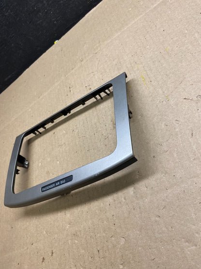 2006 to 2010 Volkswagen Passat Radio Dashboard Bezel Trim Cover t9260 DG2
