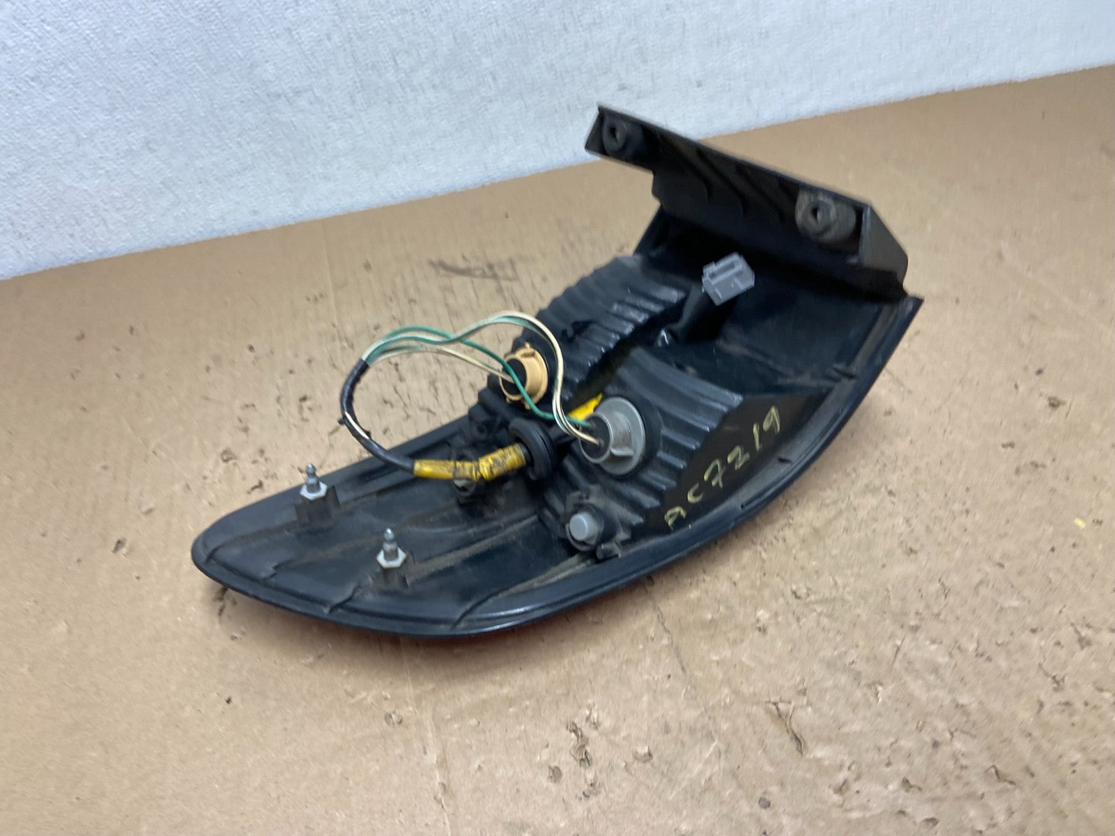 2001 2002 2003 Toyota Sienna Left Driver Lh Side Tail Light AC7219 DW4