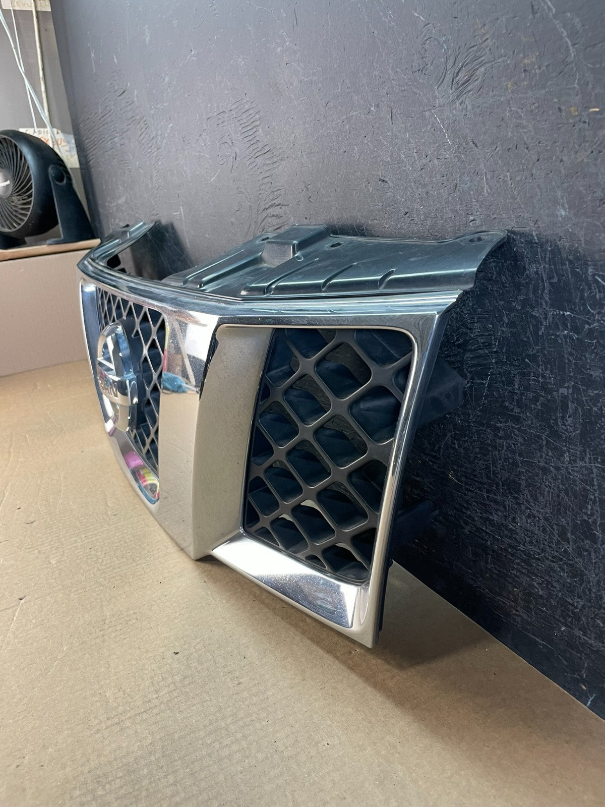 2005 2006 2007 Nissan Pathfinder Chrome Front Upper Grill Grille AF5250 DW1