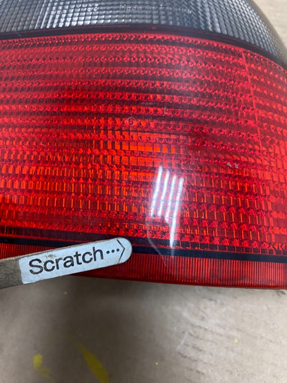 1999 to 2001 Saab 9-5 Right Passenger RH Tail Light Sedan OEM O9737 DW3