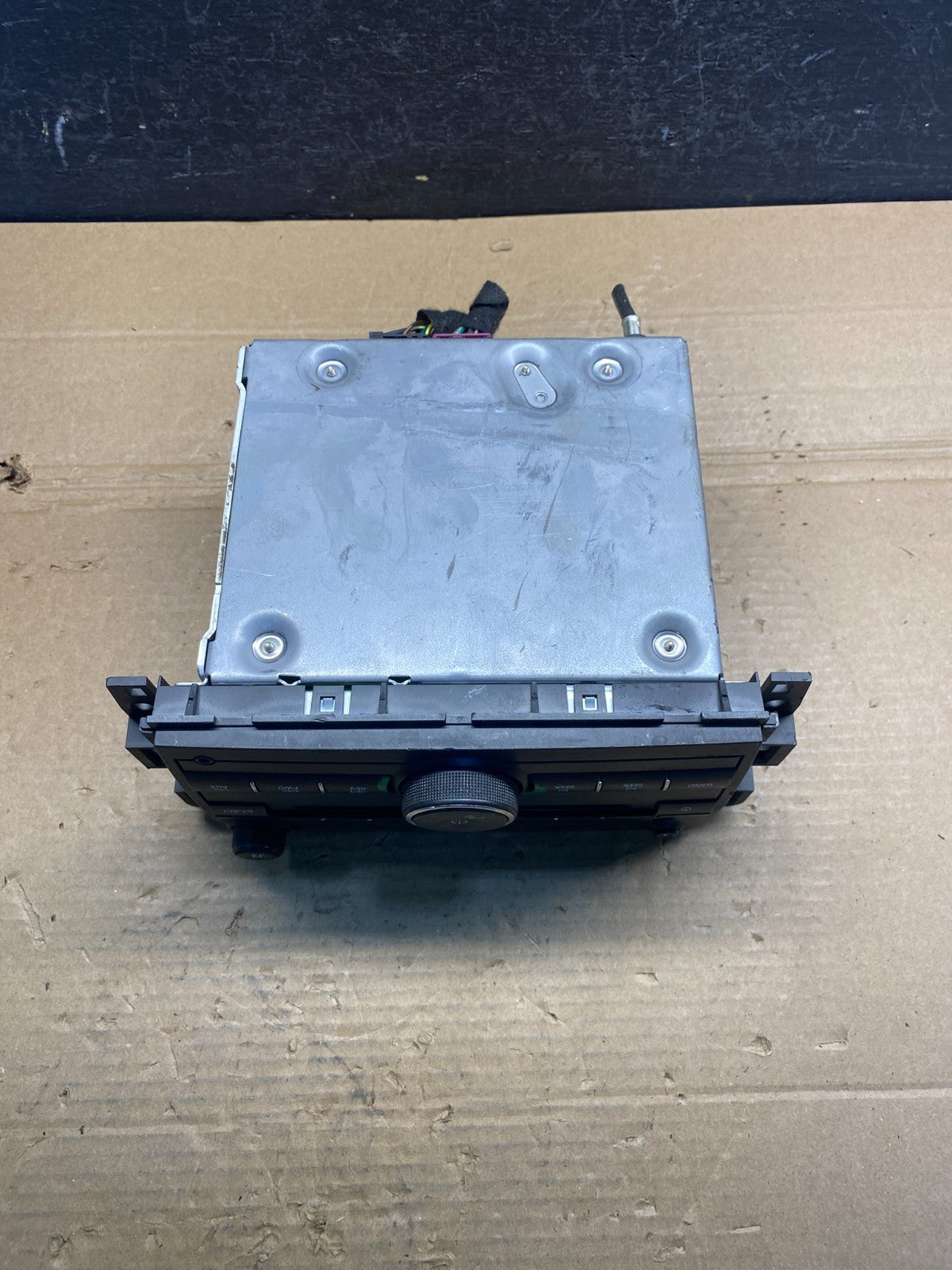 2007 to 2014 GMC Chevy Truck Yukon Silverado AM FM Radio AD6588 DG4