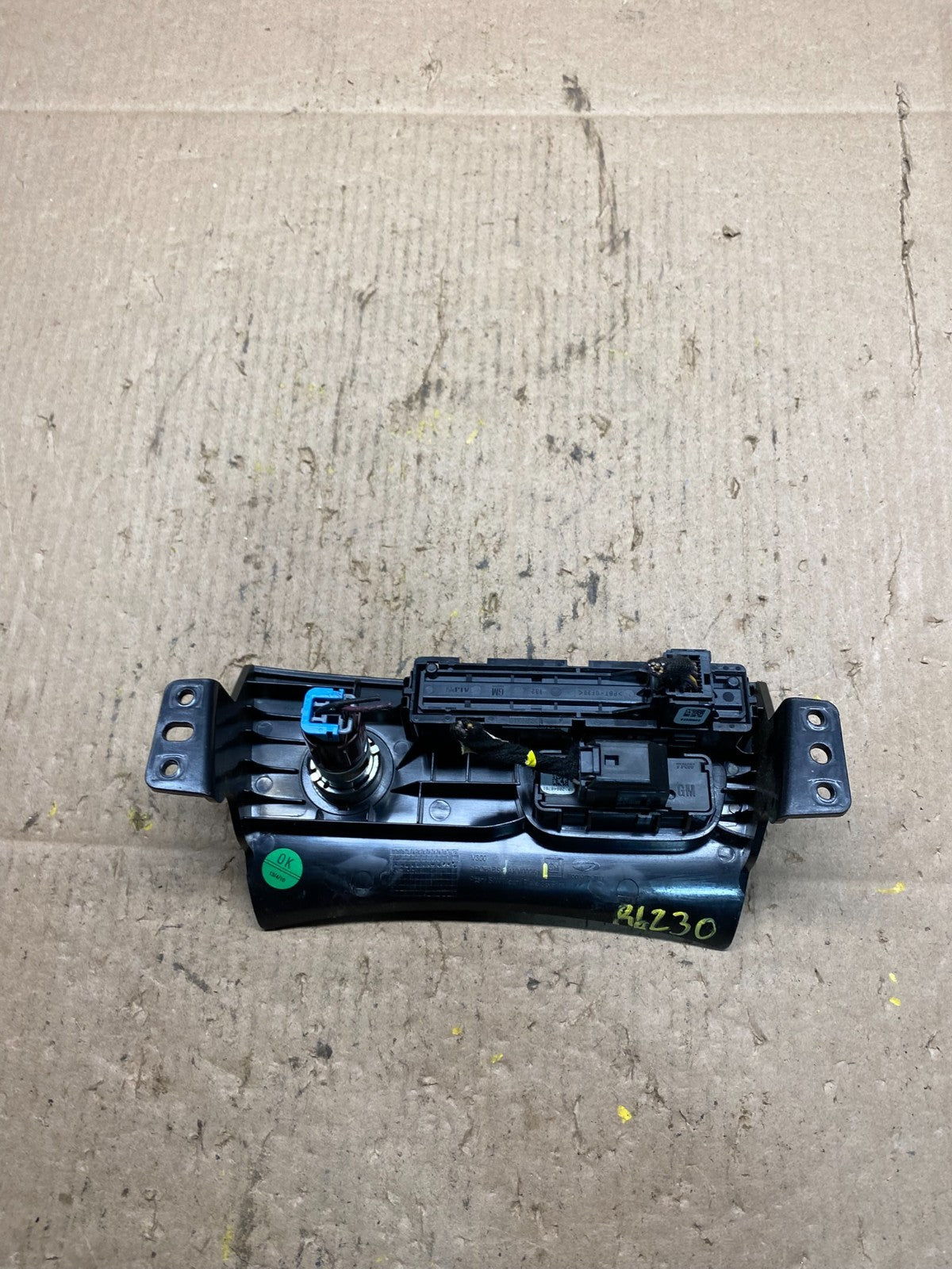 2013 2014 2015 Chevrolet Malibu Hazard Relay Switch Traction Control r6230 DG4