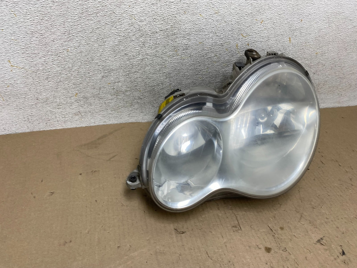 2005 to 2007 Mercedes-Benz C-Class Left Driver LH Side Headlight AH7628 DW1