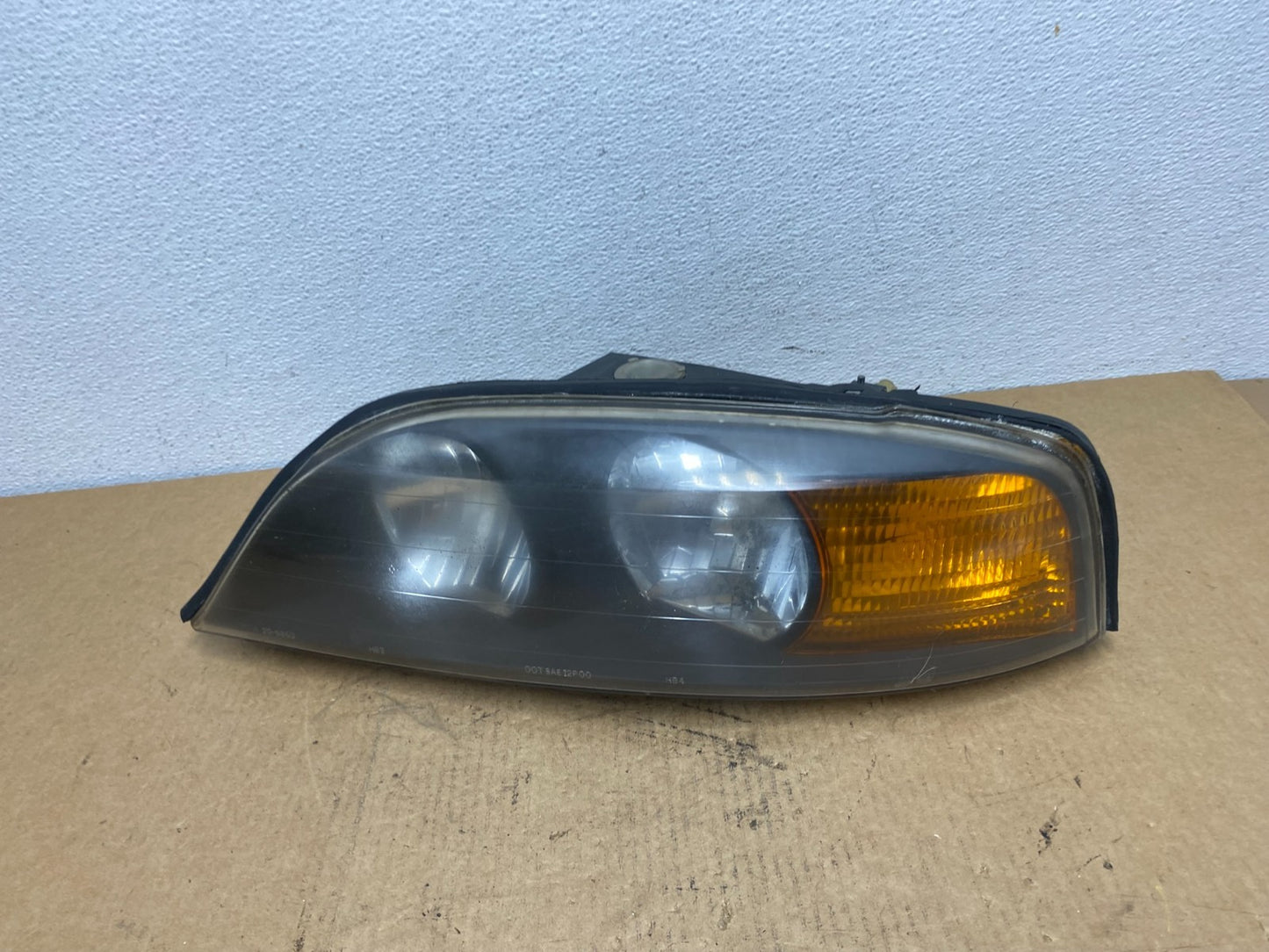 2000 to 2002 Lincoln Ls Left Driver Lh Side Headlight Halogen Oem AC2957 DW0