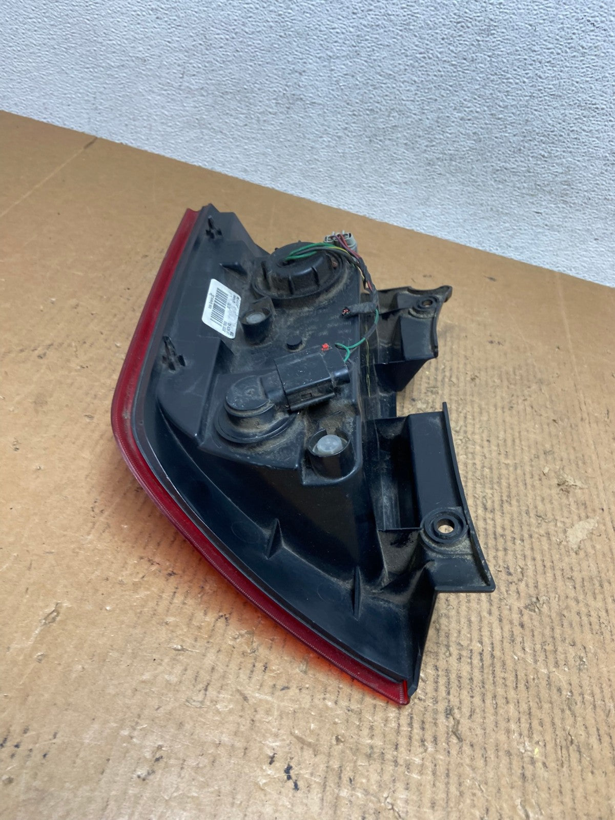 2004 to 2010 Infiniti Qx56 Left Driver LH Side Tail Light AE1652 LK7