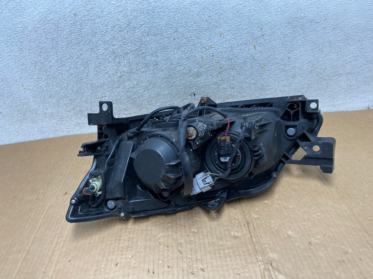 2008 to 2011 Subaru Impreza Right Passenger Side Halogen Headlight AI4473 DW9