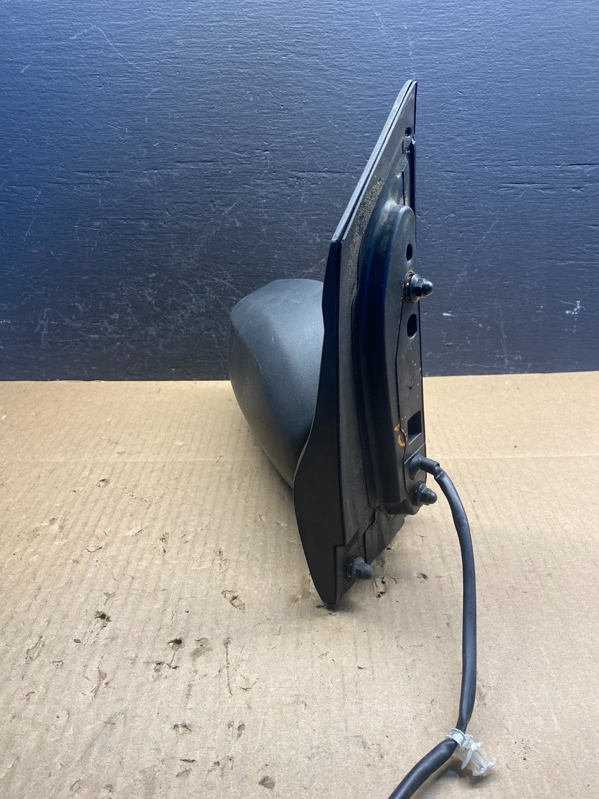 2000 - 2006 Mazda MPV Right Passenger RH Side View Door Mirror AC2665 DG2