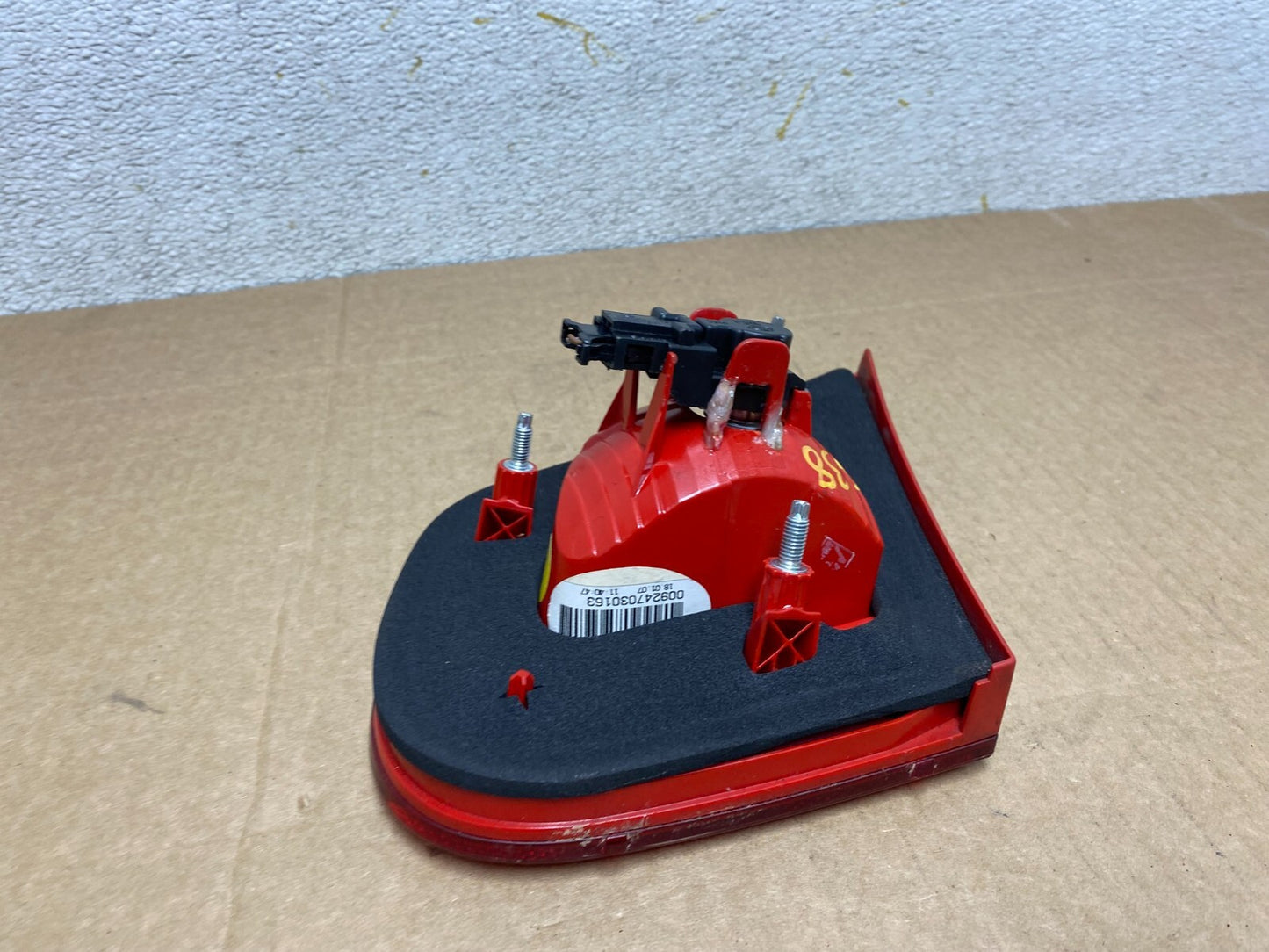 2007 2008 2009 2010 2011 Volkswagen Eos Left Driver Tail Light Inner O67386