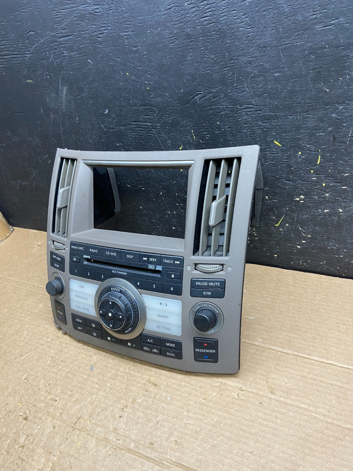 2006 - 2008 Infiniti FFX35 FX45 Radio Climate Control Panel Bezel w1797 DG1