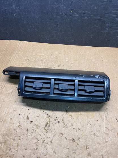 2012 2013 2014 Toyota Prius V Front Center Dash Air Vent G3915 DG10