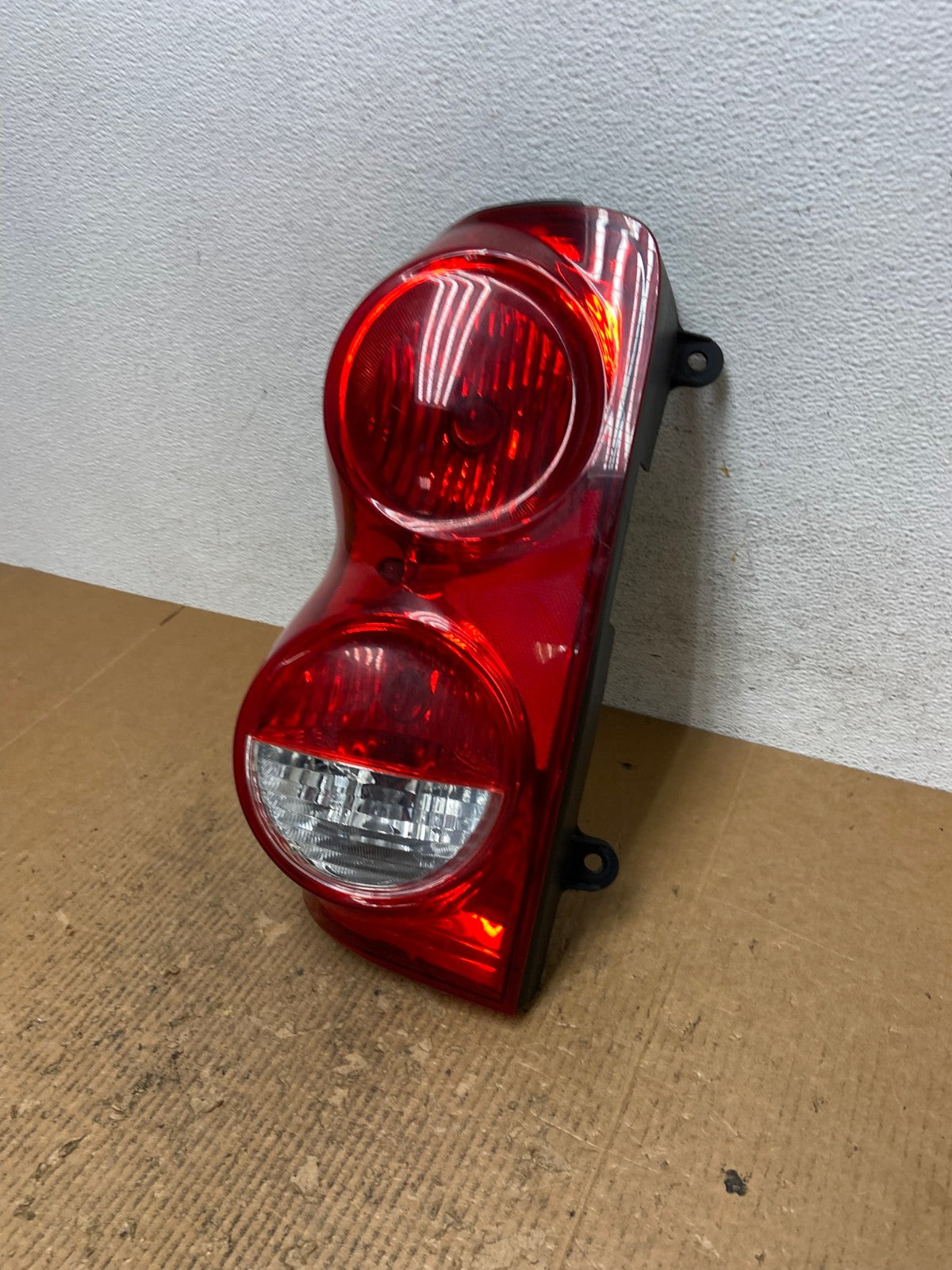 2004-2009 Dodge Durango Tail Light Left Driver Side LH DEPO AE2687 LK1