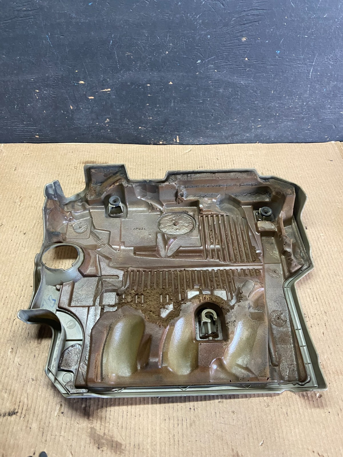 2008 to 2010 Toyota Highlander Top Engine Cover Lid N8329 PS4