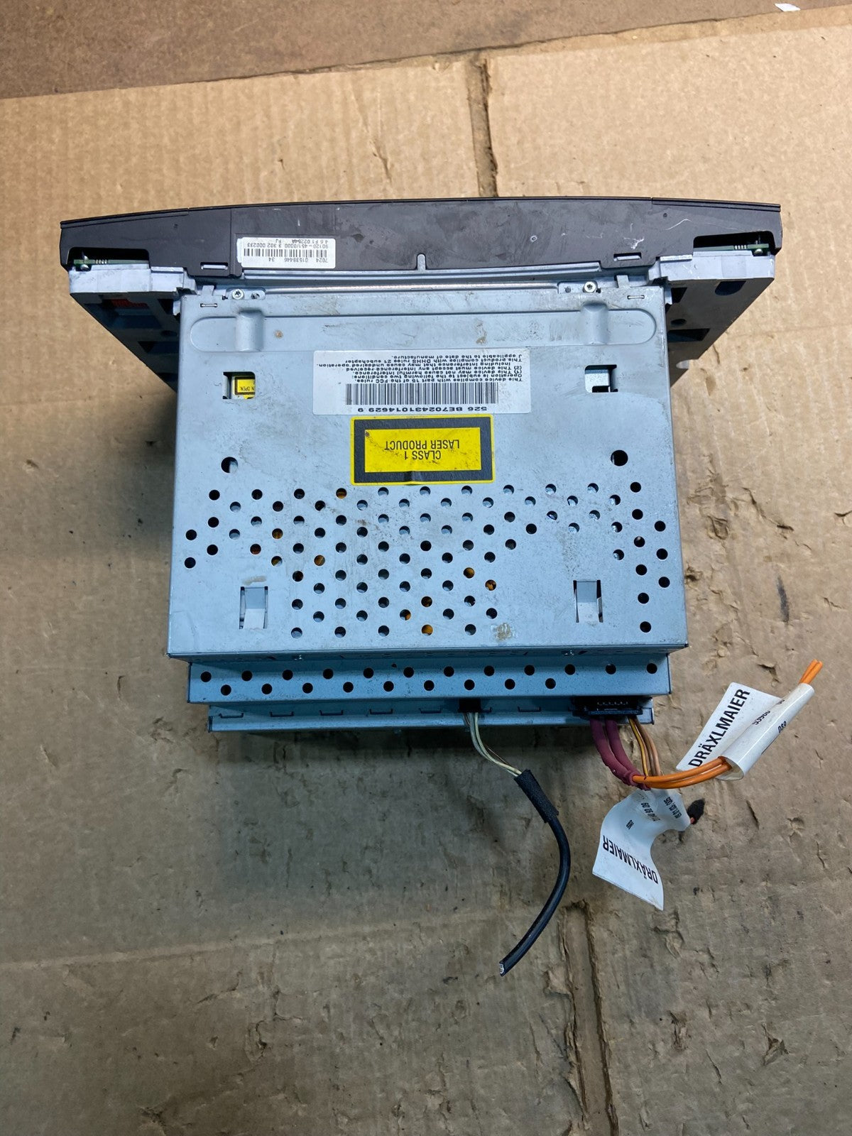 2003 2008 Mercedes E320 Head Screen Display Radio CD Player Stereo Y7525 DG5