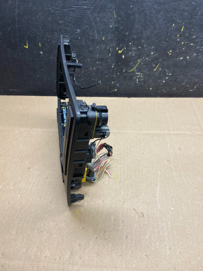2004 to 2007 Ford Freestyle Monterey Climate Control Radio Bezel Trim T9231 DG2