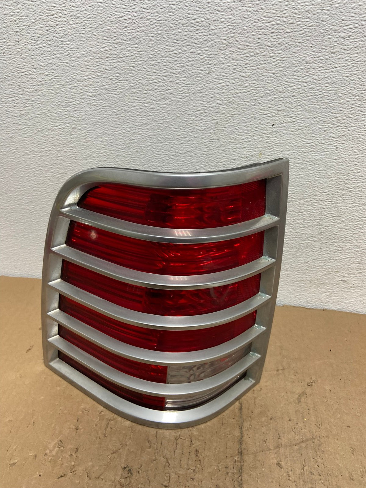 2002 to 2005 Mercury Mountaineer Left Driver Lh Side Tail Light AC7195 LK0