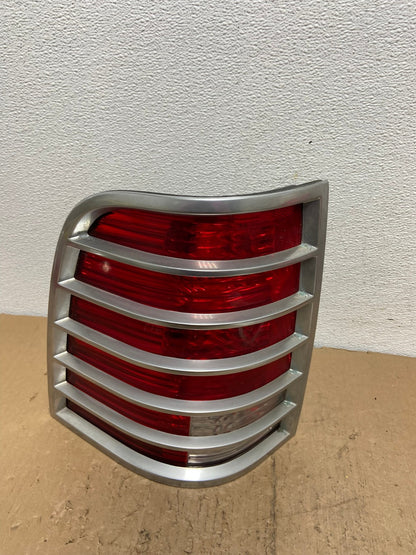 2002 to 2005 Mercury Mountaineer Left Driver Lh Side Tail Light AC7195 LK0