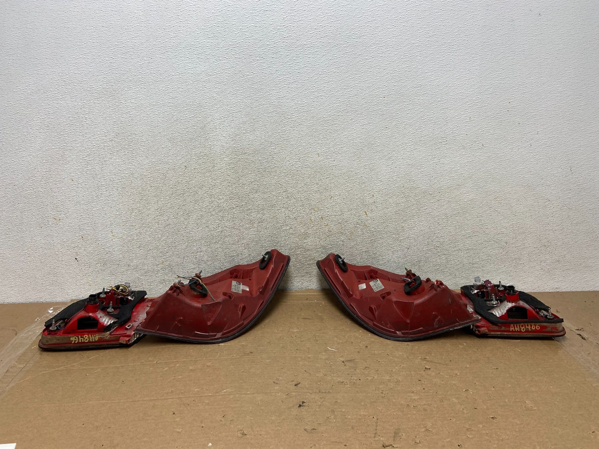 2009 to 2012 Bmw 7-Series F01 F02 750i Left+Right Tail Lights AH8466 DW10