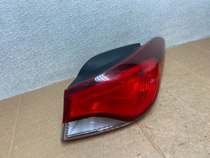 2014 2015 2016 Hyundai Elantra Sedan Right Passenger RH Tail Light OEM AA1605 DW2