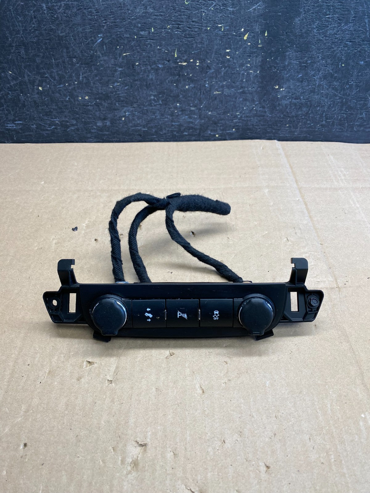 2007-2014 Chevrolet Tahoe Silverado Yukon Pedal Traction Control Switch AI31740