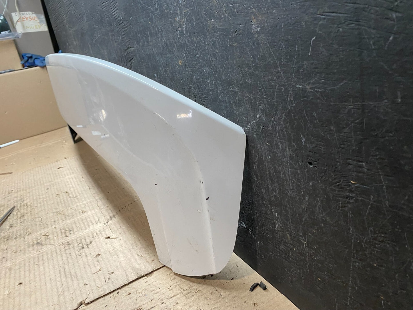 2012 to 2017 Ford Focus SE 4DR Hatchback Trunk Lid Spoiler Wing OEM G8456 DG11
