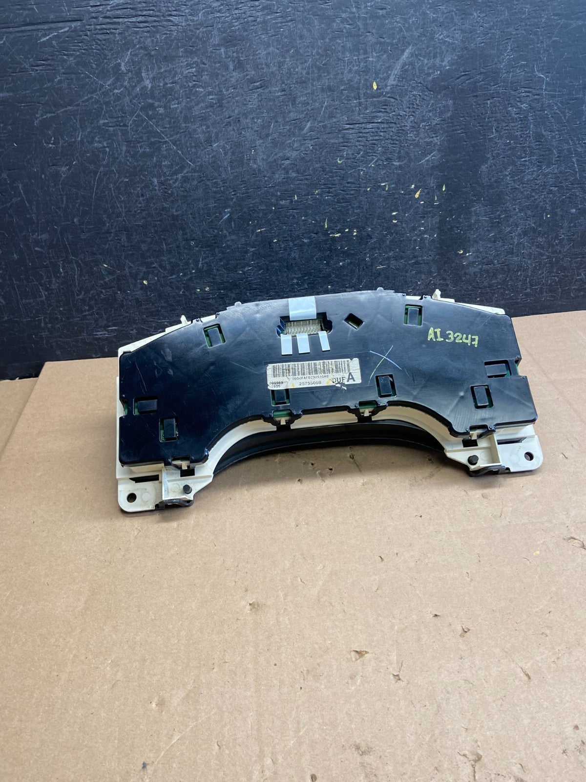 2003 to 2007 Chevrolet Express Speedometer Cluster Gauge 25755008 AI3247 DG6