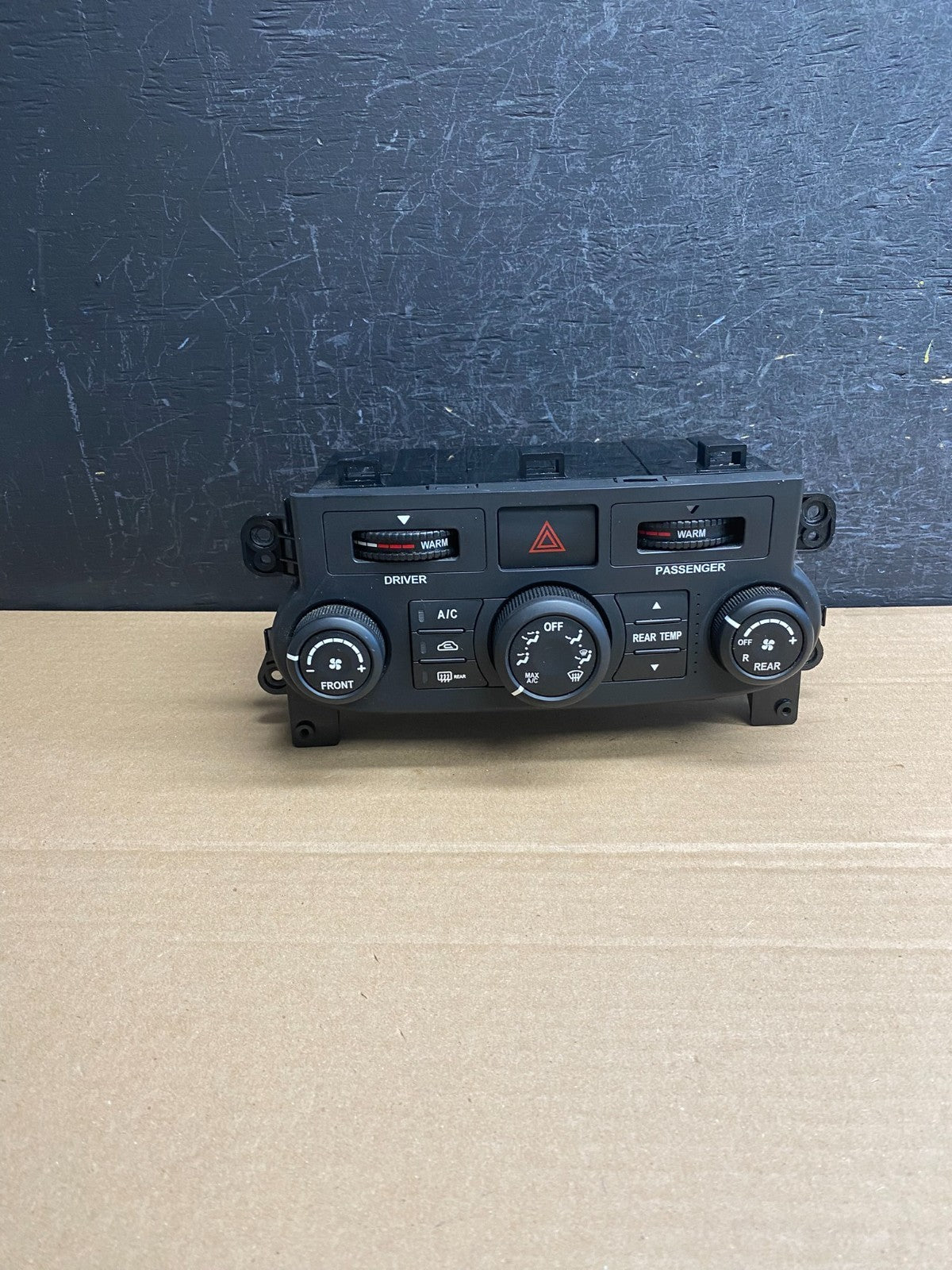 2006 - 2012 Kia Sedona AC Temperature Climate Control Switch AF6538 DG0