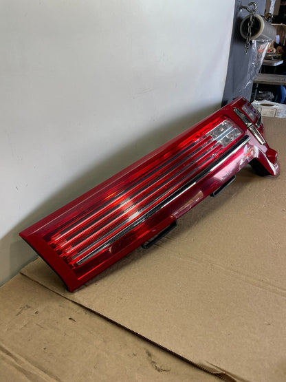 2010 to 2019 Lincoln Mkt Trunk Center Tail Light Panel Camera ag9800 DG2
