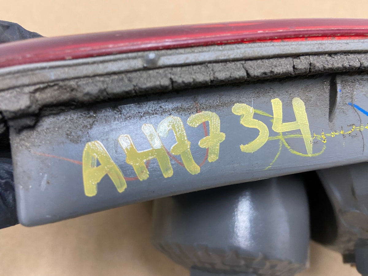 2003 2004 2005 Mazda 6 Right Passenger Inner Tail Light Taillight AH7734 LK6
