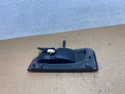 2003-2006 Lincoln Navigator Right Passenger RH Inner Tail Light OEM Q7460 DW6
