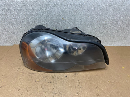 2003 to 2006 Volvo XC90 Right Passenger Rh Side Headlight Halogen Z7964 DW0