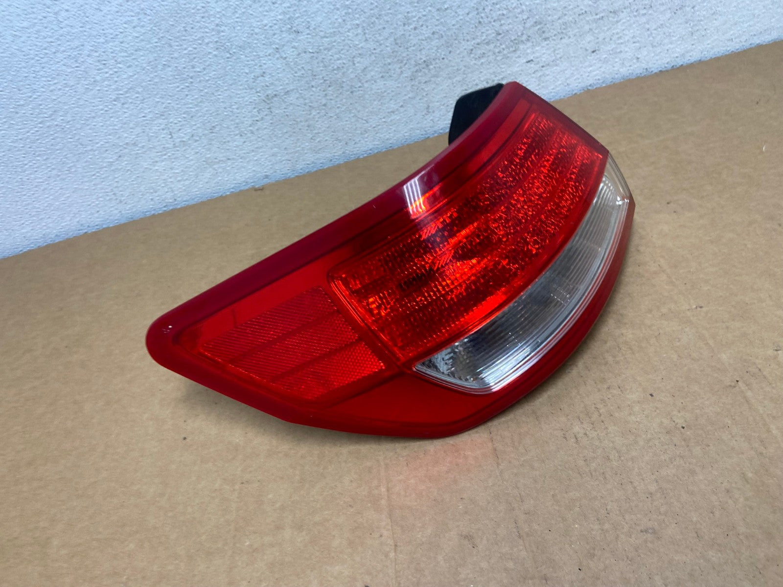 2010-2012 Lincoln MKZ Zephyr Left Driver Lh Side Tail Light AD5332 LK2