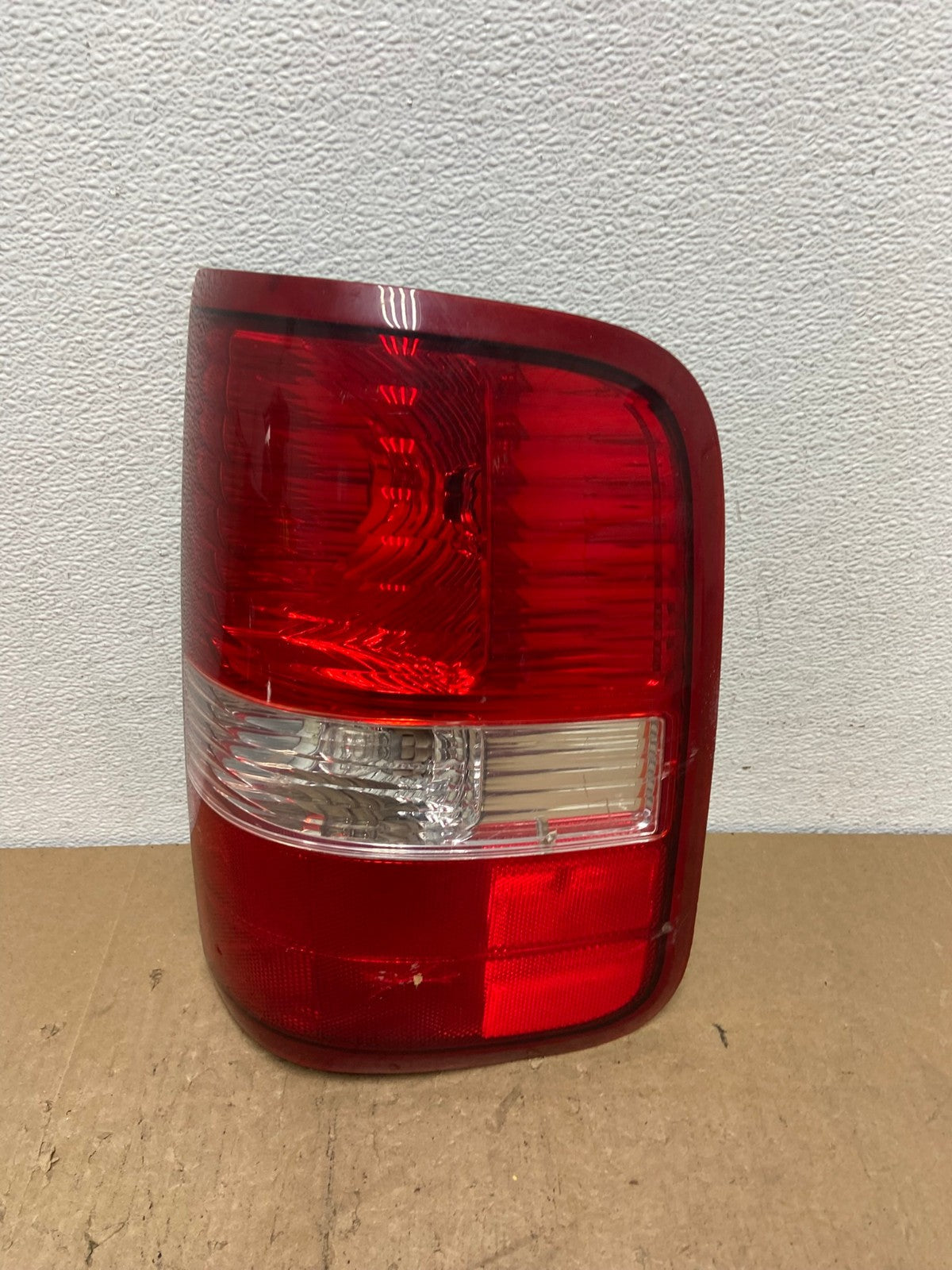2004 to 2008 Ford F150 F-150 Right Passenger RH Side Tail Light AC7281 LK0