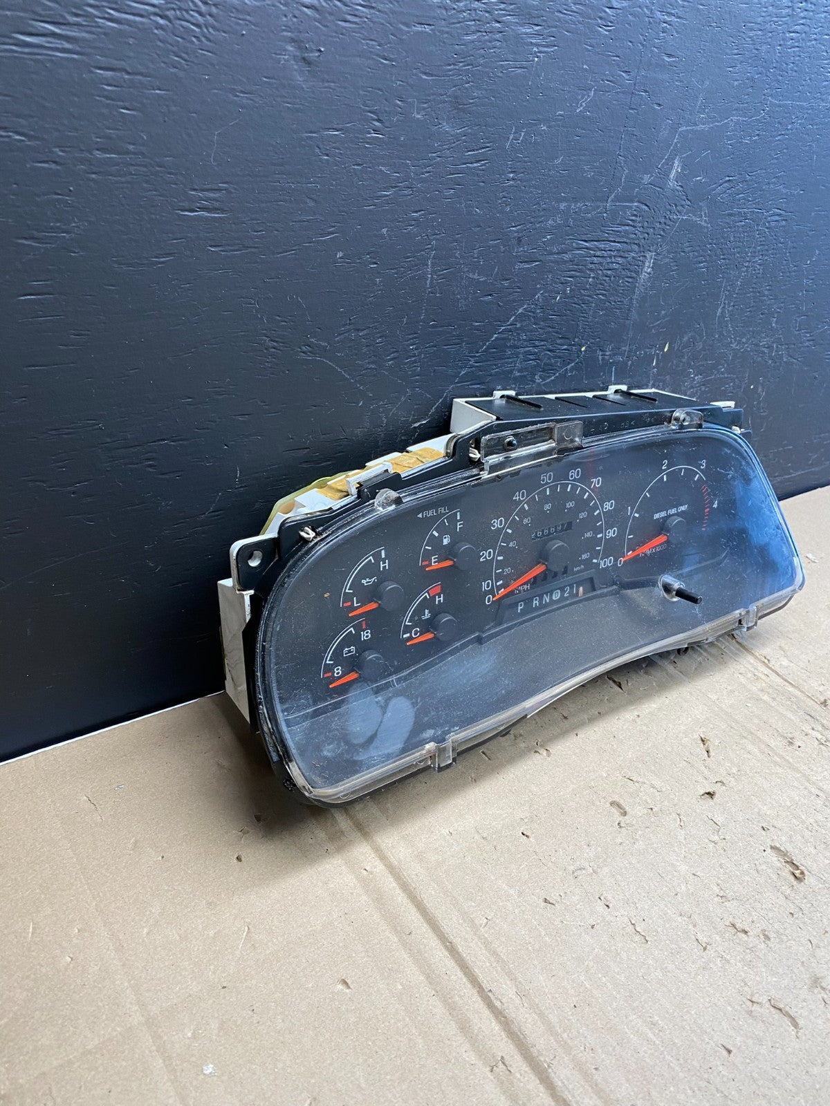 1999 - 2001 Ford F150 F-150 Speedometer Cluster Gauge Oem AB9081 DG2