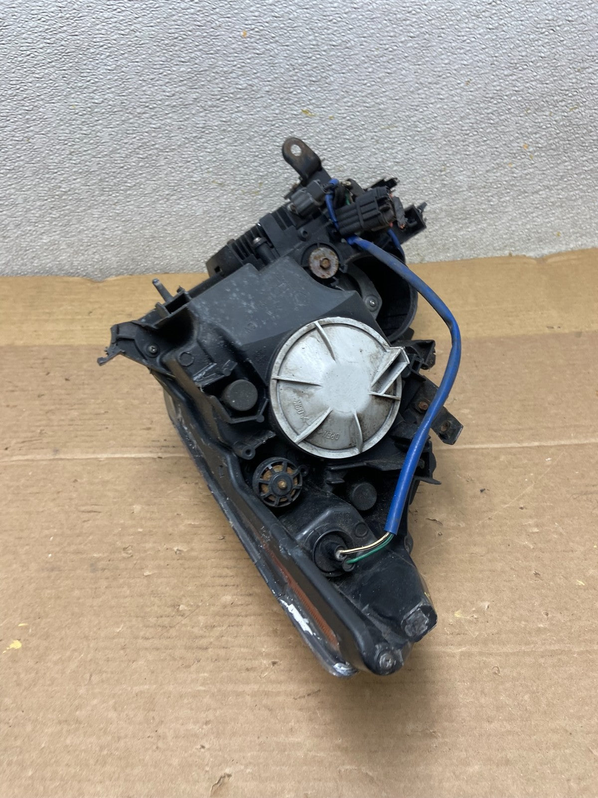 2011 to 2013 Infiniti M37 M56 Right Passenger Side HID Xenon Headlight AB5221 DW13