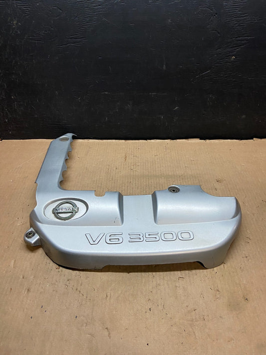 2001 to 2004 Nissan Pathfinder Engine Cover Ornament E4220 DG10
