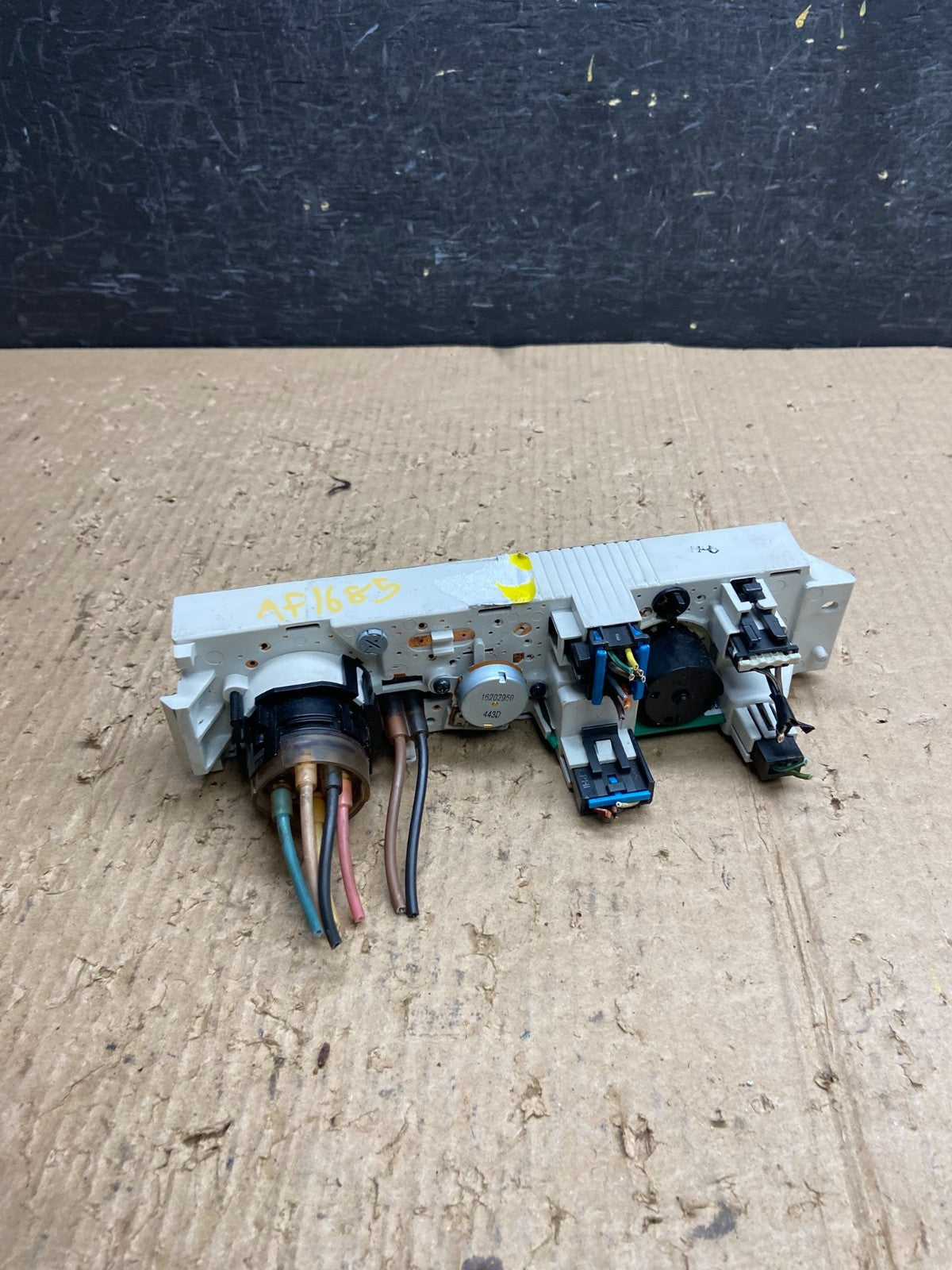 2008-2024 Chevrolet Express 1500 2500 3500 Climate Control Panel af1685 DG3