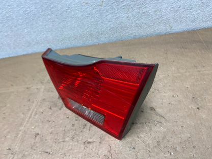 2009 - 2010 Kia Optima Right Passenger RH Side Inner Tail light Oem Y6955 DW1