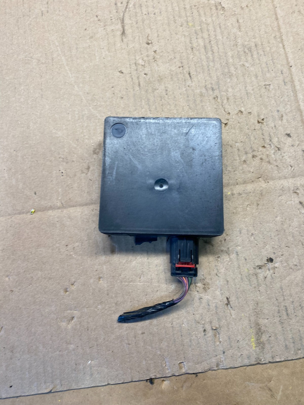 2013 to 2018 Ford Lincoln Rear Radar Blind Spot Module OEM r5957 DG0