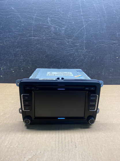 2014 to 2016 Volkswagen Passat Jetta Radio CD Player Screen Navigation AG7369 DG0