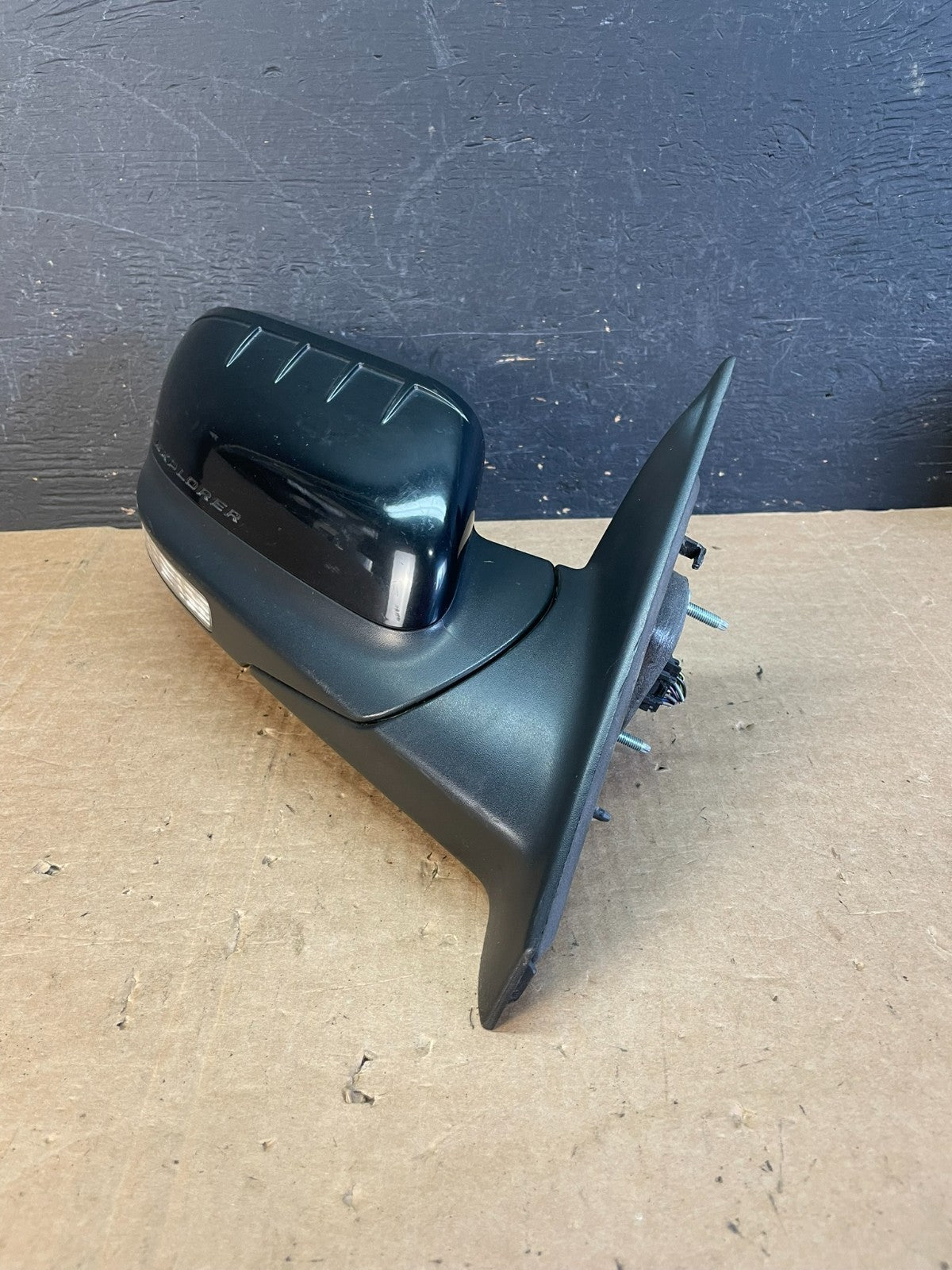 2011 to 2015 Ford Explorer Right Passenger View Door Mirror AE8583 DG1