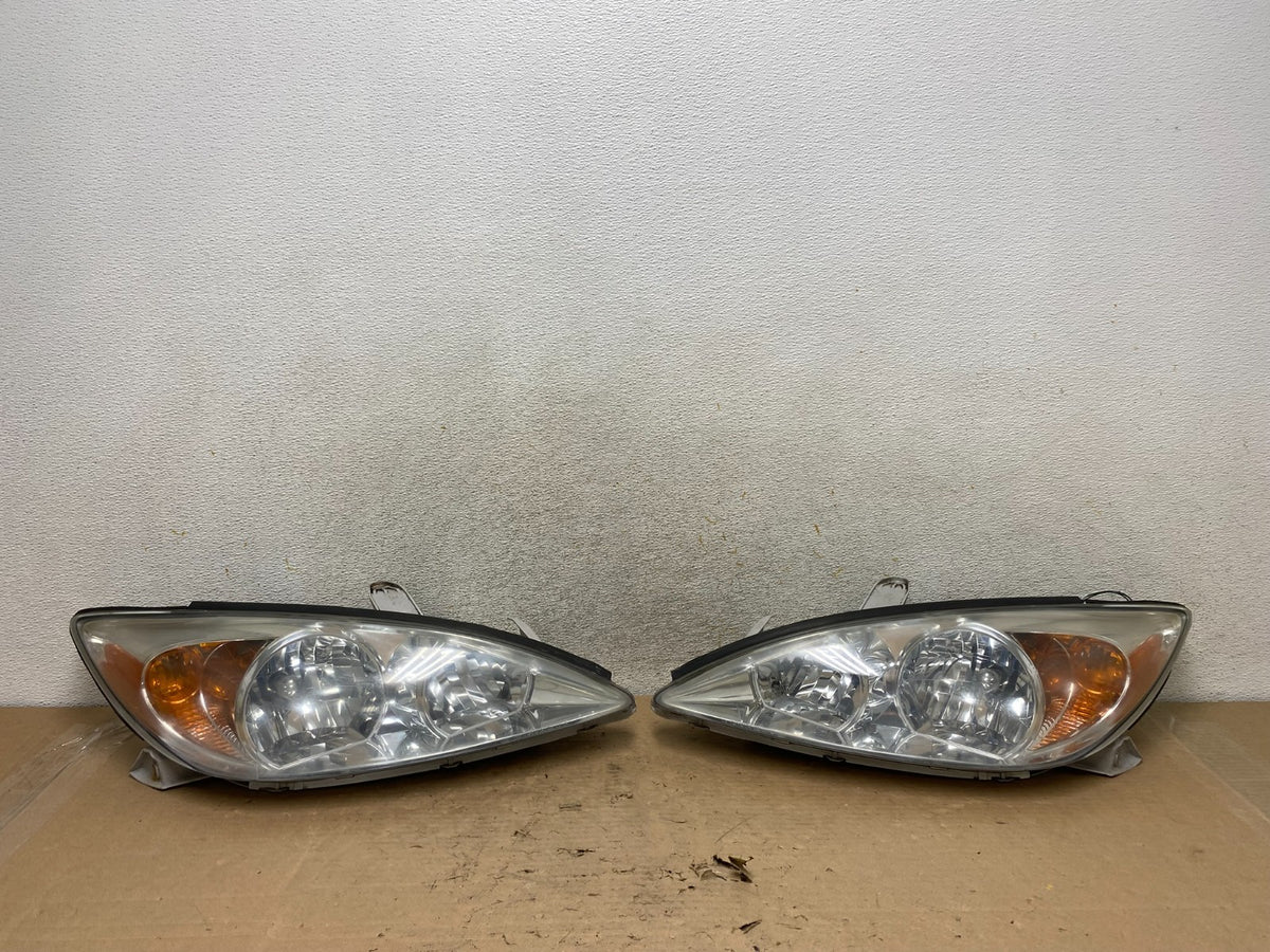 2002 2003 2004 Toyota Camry Left+Right Set Side Halogen Headlights AI1084 DW0