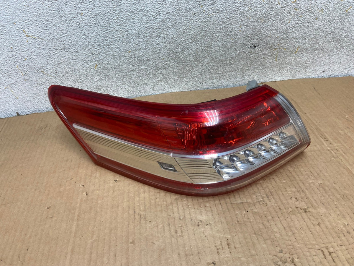 Led Trim 2010-2011 Toyota Camry Left Driver Lh Side Tail Light AI6984 LK0