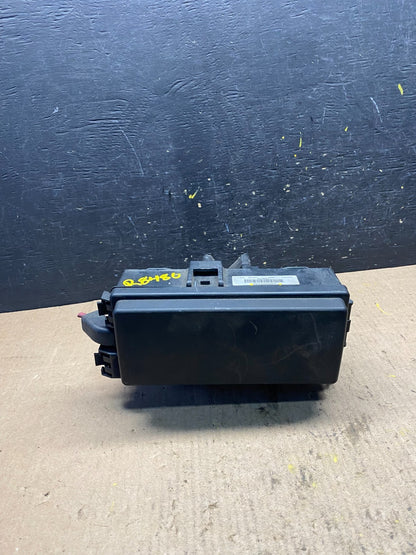 2004 2005 Dodge Durango Fusebox Fuse Box Relay Body BCM Module R8480 DG0