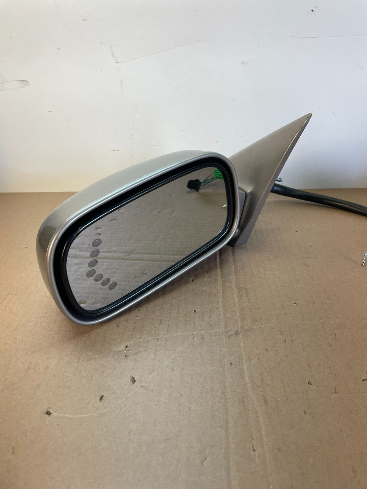 2000-2005 Cadillac Deville Left Driver LH Turn Sgn View Door Mirror AG2645 MS2