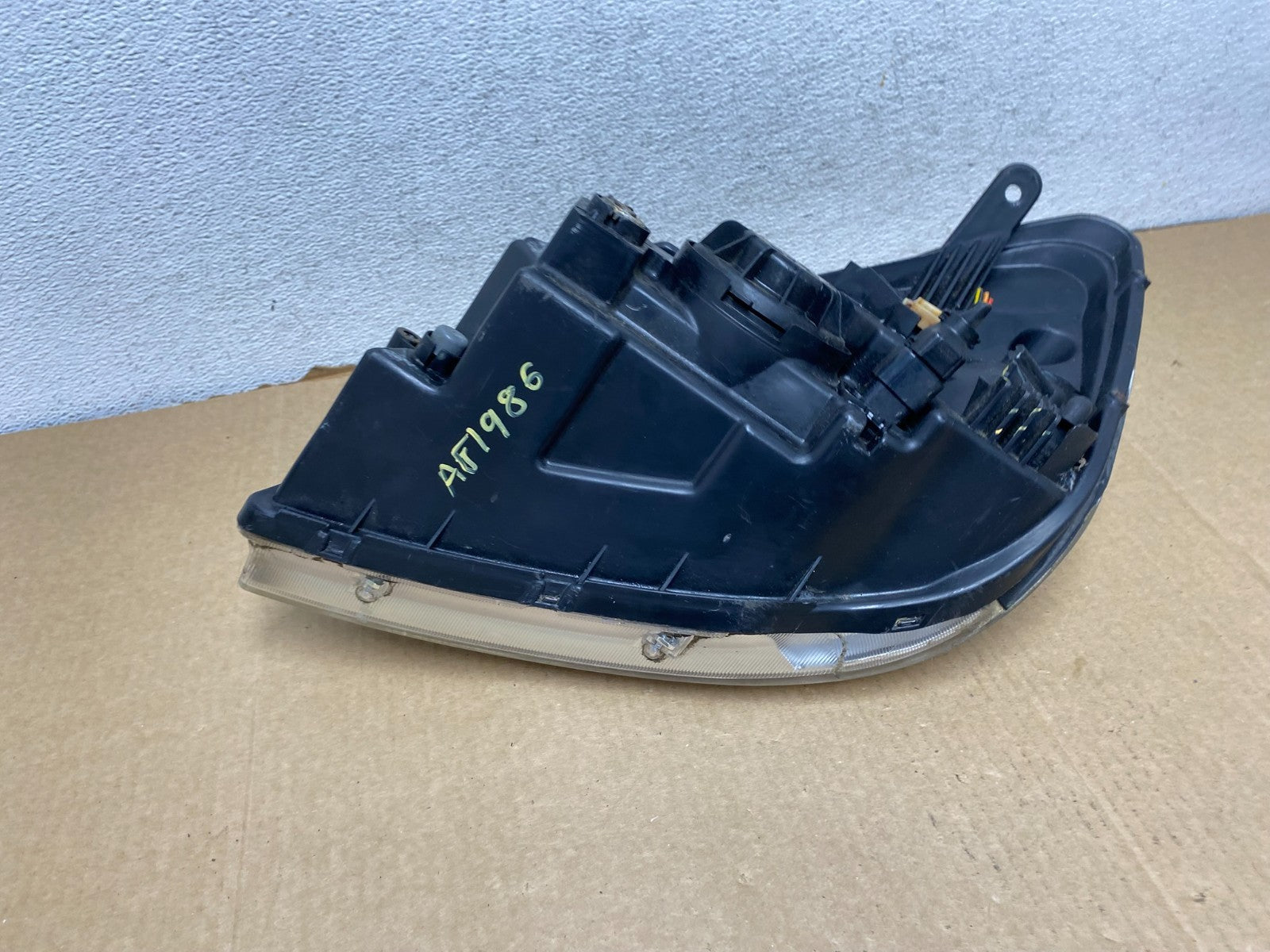 2006 2007 2008 Kia Rio Right Passenger RH Side Halogen Headlight AG1986 DW8