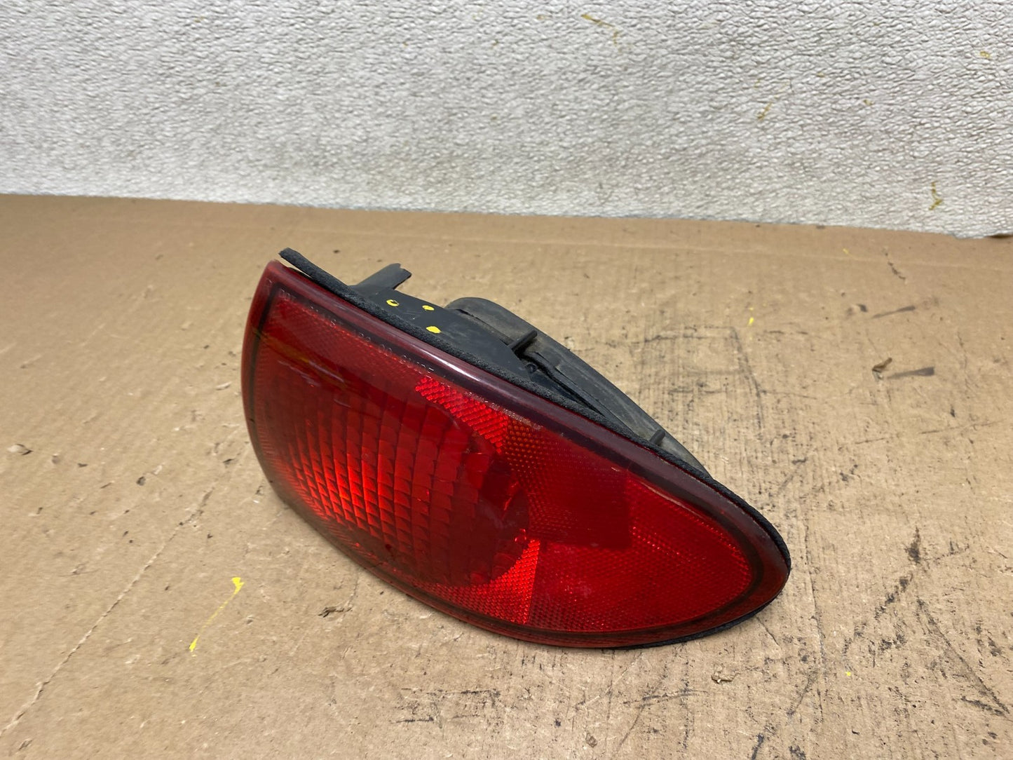 2000 to 2002 Chevrolet Cavalier Right Passenger  Side Tail Light OEM S1630 DW1